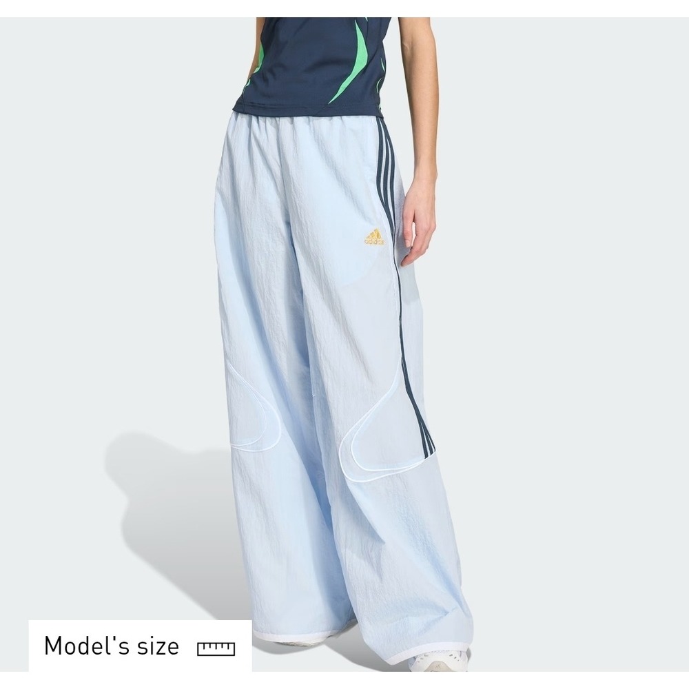 Adidas TEAMGEIST 2.0 TRACKPANTS small New with tags